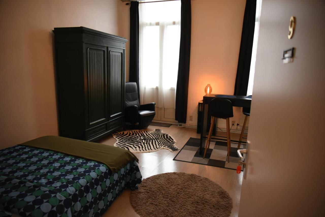 Le Piercot Hotel Liege Phòng bức ảnh